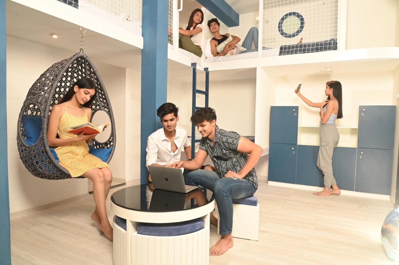 The Voyage - Cafe Hostel Cowork Πούνε Εξωτερικό φωτογραφία