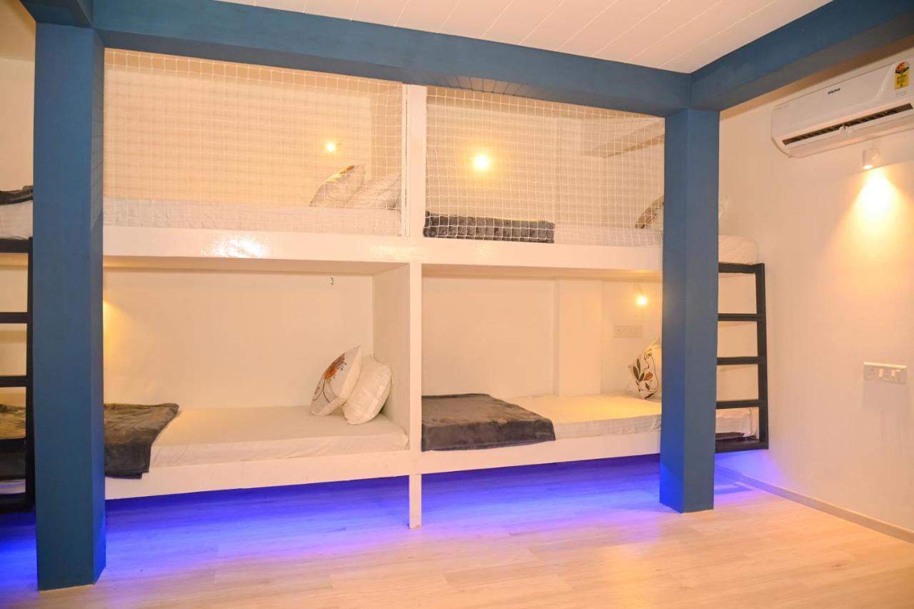 The Voyage - Cafe Hostel Cowork Πούνε Εξωτερικό φωτογραφία