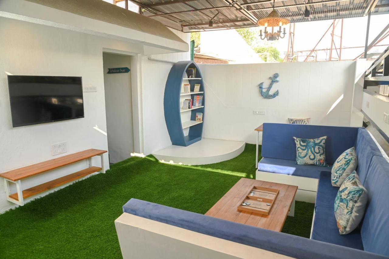 The Voyage - Cafe Hostel Cowork Πούνε Εξωτερικό φωτογραφία