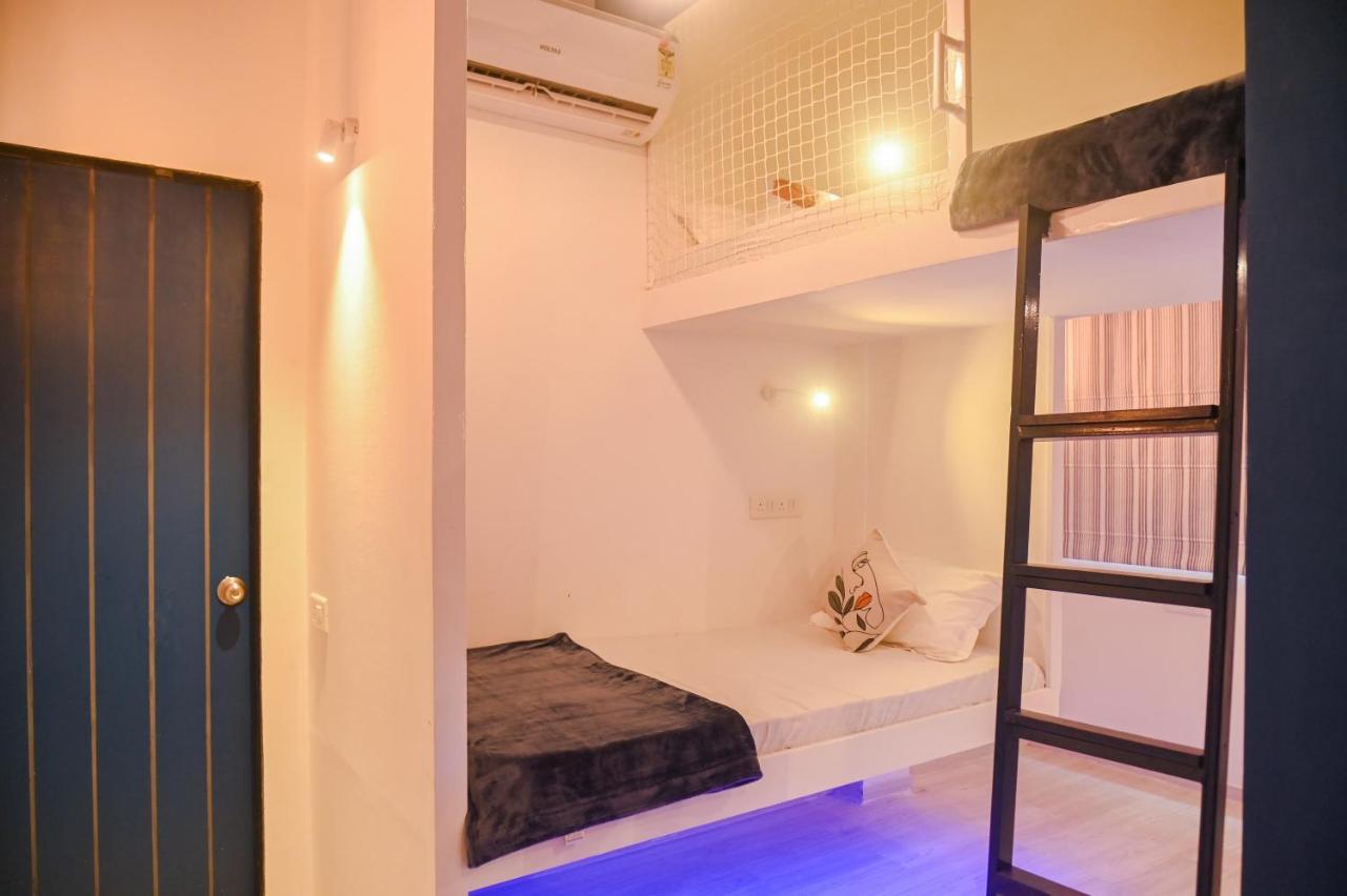 The Voyage - Cafe Hostel Cowork Πούνε Εξωτερικό φωτογραφία