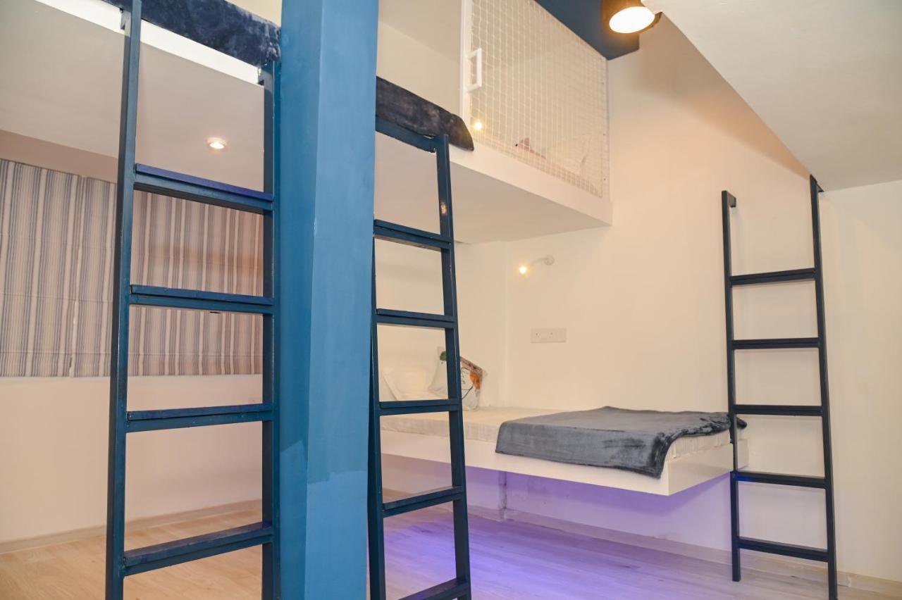 The Voyage - Cafe Hostel Cowork Πούνε Εξωτερικό φωτογραφία